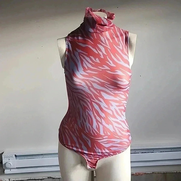 Free People Tops - FREE PEOPLE TURTLENECK BODYSUIT SIZE S